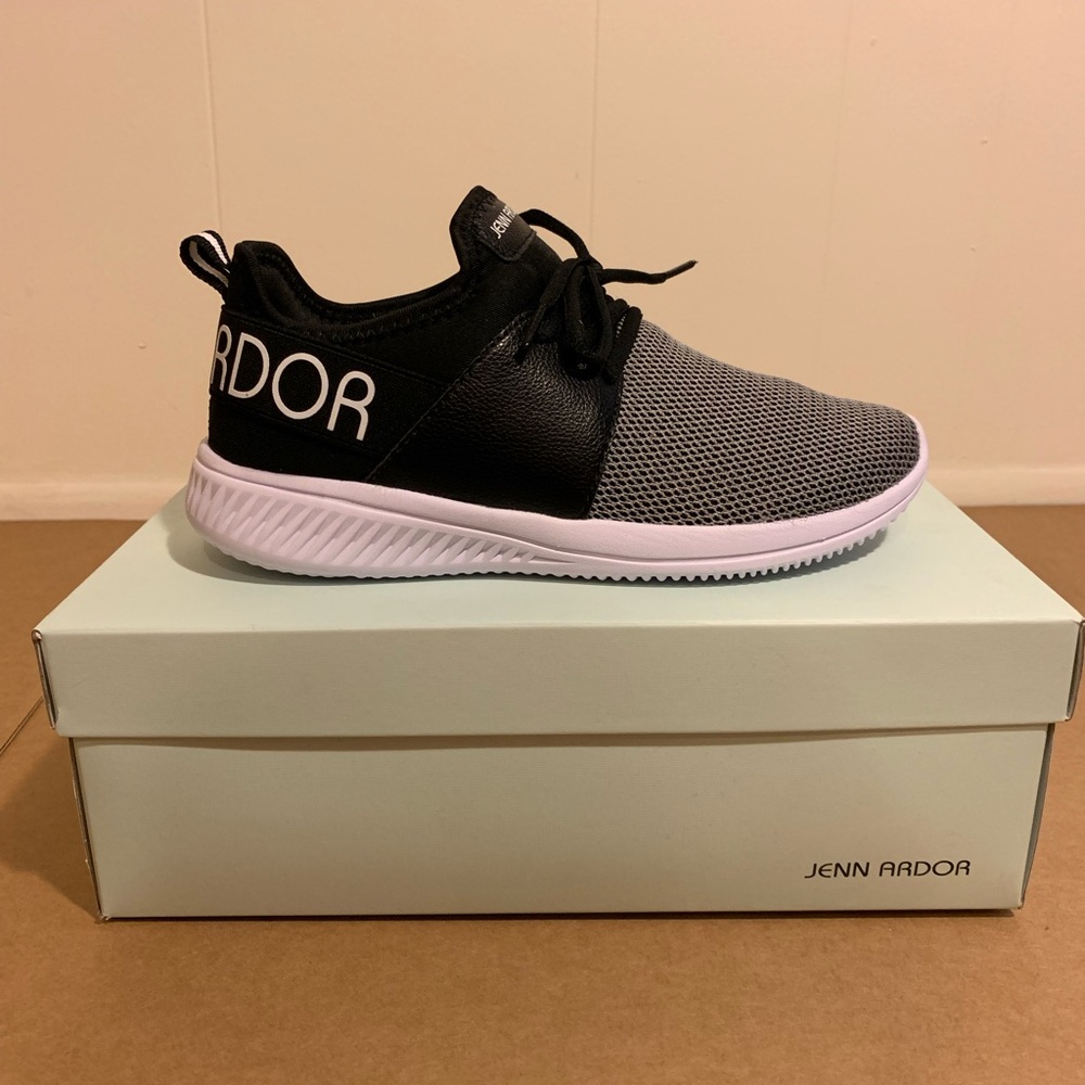 Tennis Shoes